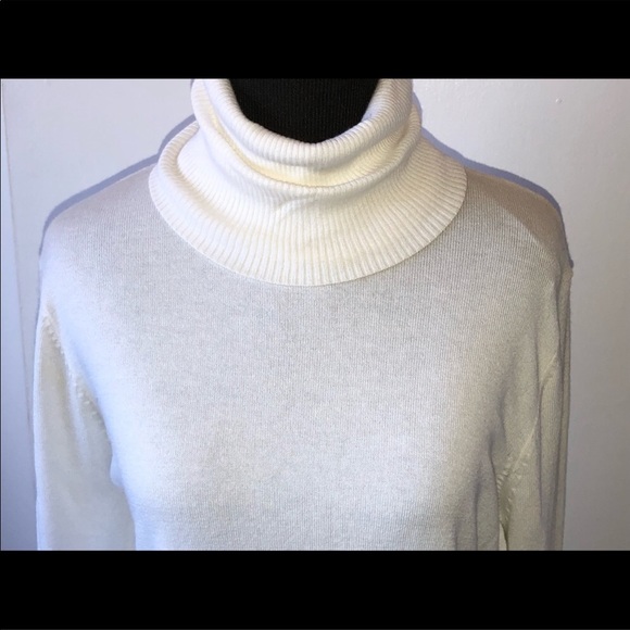 NWT DG2 Diane Gilman Off White Turtleneck-Sz L - Picture 6 of 8